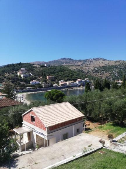 Dimitrakis Apartments Kassiopi Bagian luar foto