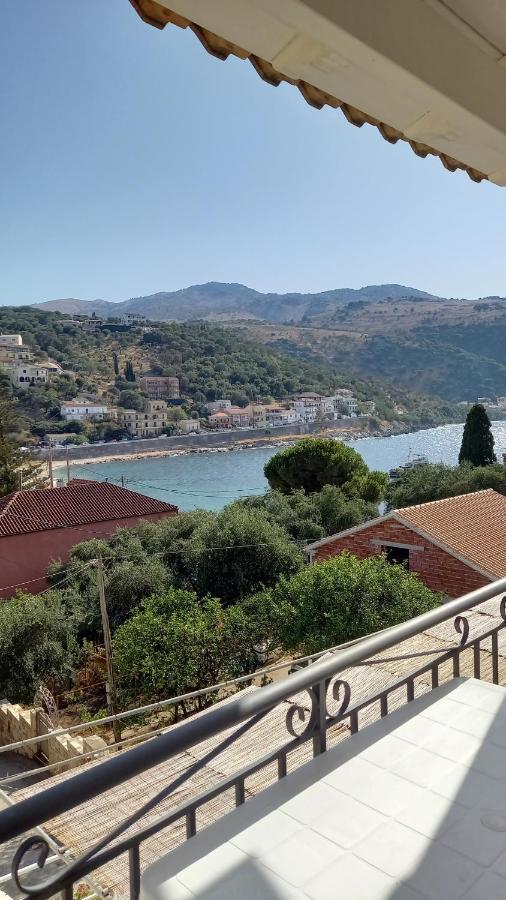 Dimitrakis Apartments Kassiopi Bagian luar foto